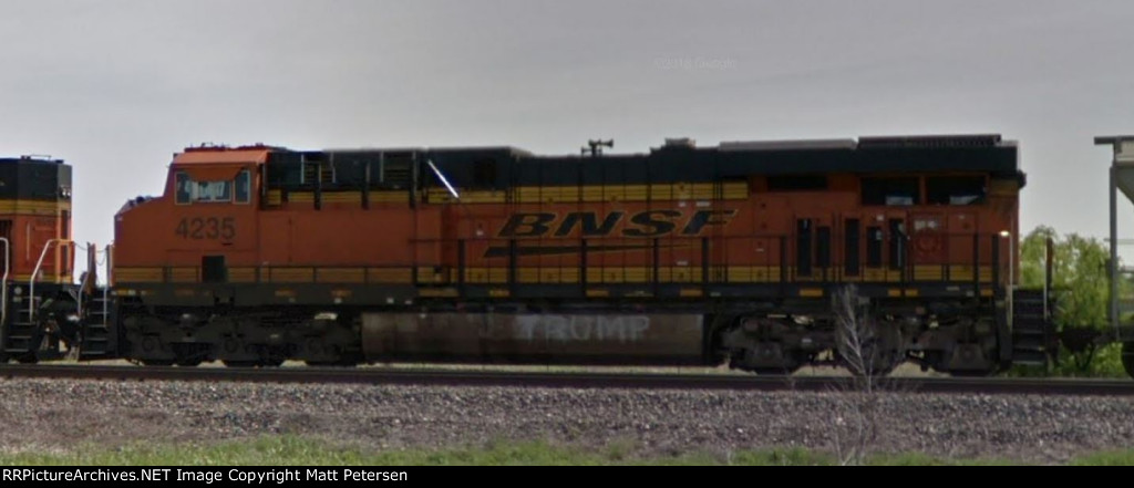 BNSF 4235